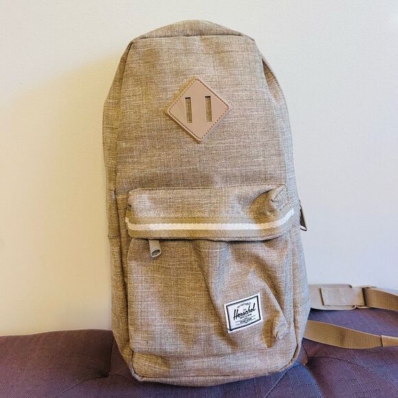 Herschel Supply Company  Oatmeal/Tan One Strap Shoulder Bag Backpack! - Picture 1 of 6